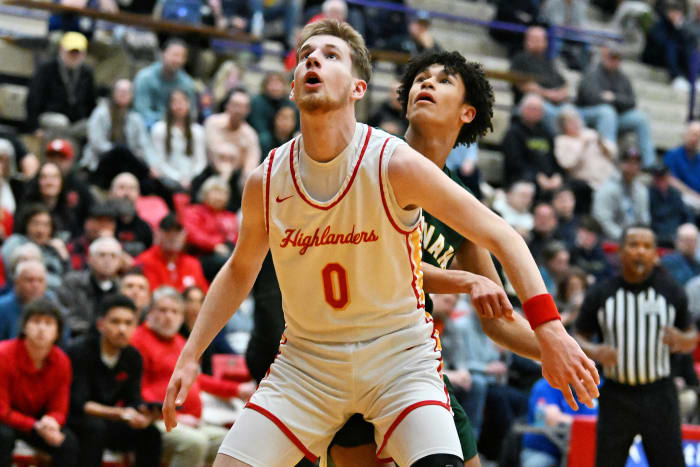 a Putnam North Eugene 5A Oregon boys basketball quarterfinal 2024 Leon Neuschwander 30